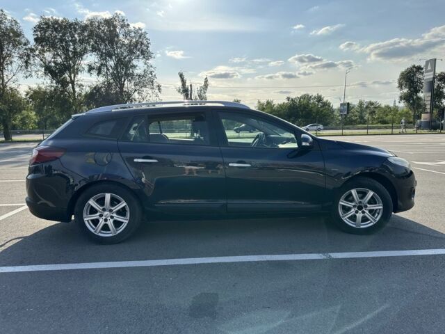 Синий Рено Меган, объемом двигателя 1.5 л и пробегом 244 тыс. км за 6900 $, фото 4 на Automoto.ua