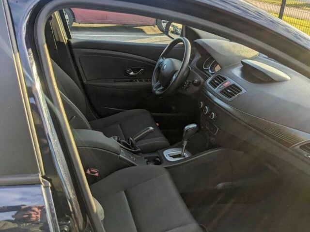 Синий Рено Меган, объемом двигателя 1.5 л и пробегом 190 тыс. км за 6500 $, фото 8 на Automoto.ua