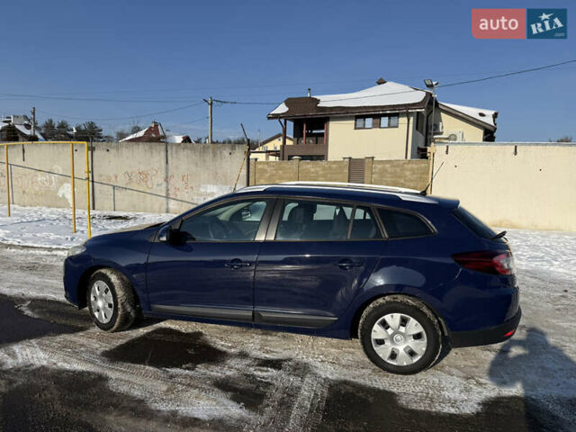 Синій Рено Меган, об'ємом двигуна 1.6 л та пробігом 178 тис. км за 6700 $, фото 2 на Automoto.ua