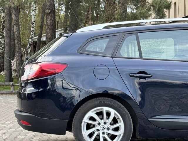 Синій Рено Меган, об'ємом двигуна 1.46 л та пробігом 279 тис. км за 6750 $, фото 5 на Automoto.ua