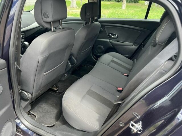 Синий Рено Меган, объемом двигателя 1.5 л и пробегом 218 тыс. км за 6100 $, фото 7 на Automoto.ua