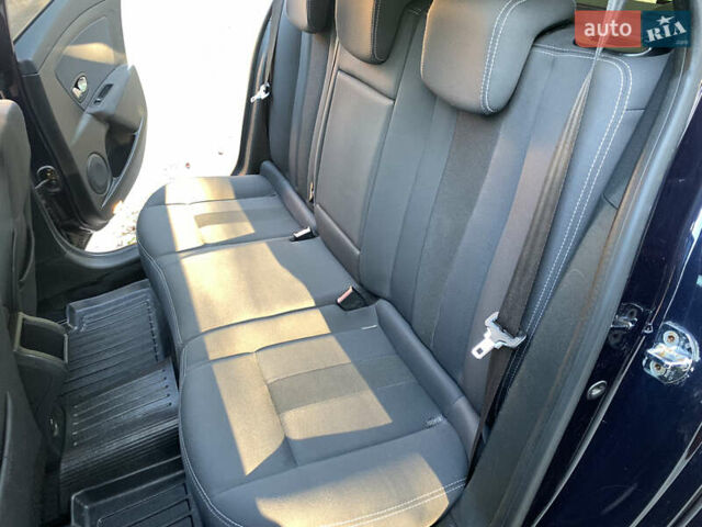 Синій Рено Меган, об'ємом двигуна 1.46 л та пробігом 260 тис. км за 7599 $, фото 25 на Automoto.ua