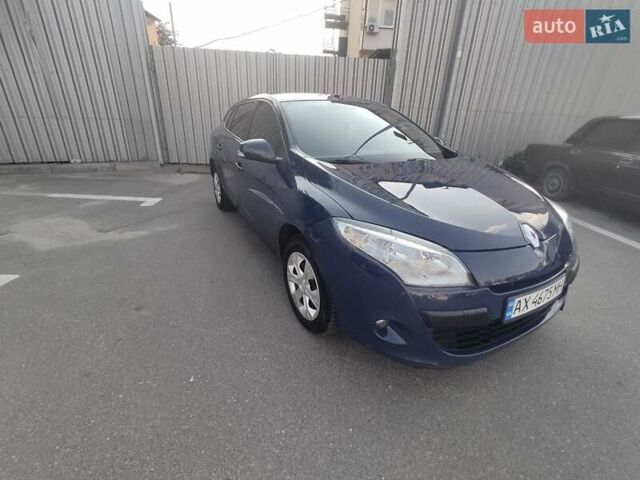 Синий Рено Меган, объемом двигателя 1.5 л и пробегом 249 тыс. км за 7000 $, фото 1 на Automoto.ua