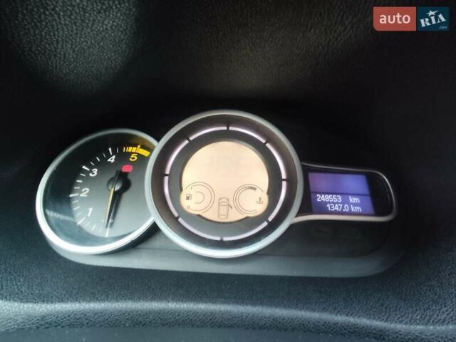 Синий Рено Меган, объемом двигателя 1.5 л и пробегом 249 тыс. км за 7000 $, фото 8 на Automoto.ua