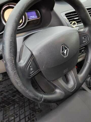 Синій Рено Меган, об'ємом двигуна 1.46 л та пробігом 303 тис. км за 5000 $, фото 17 на Automoto.ua