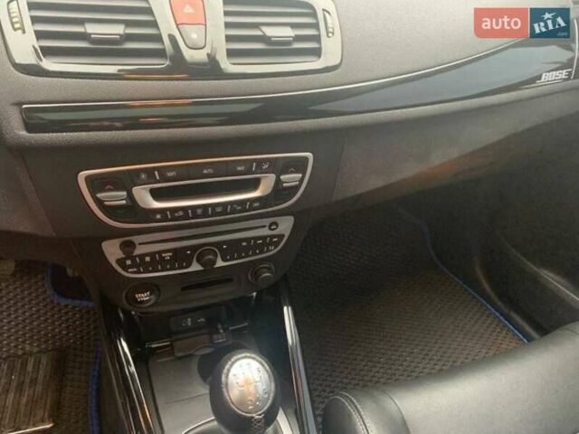 Синий Рено Меган, объемом двигателя 1.5 л и пробегом 290 тыс. км за 8850 $, фото 17 на Automoto.ua