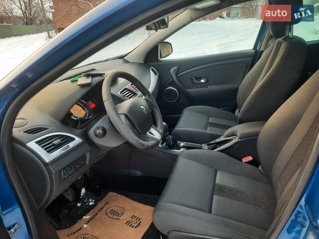 Синій Рено Меган, об'ємом двигуна 1.6 л та пробігом 178 тис. км за 7900 $, фото 38 на Automoto.ua