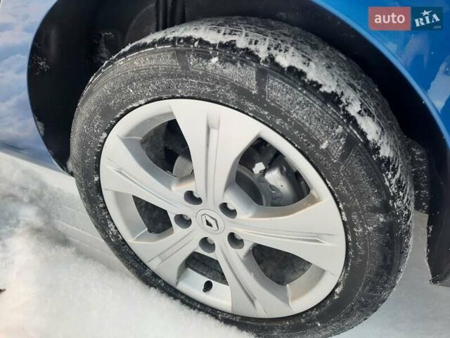 Синій Рено Меган, об'ємом двигуна 1.6 л та пробігом 178 тис. км за 7900 $, фото 55 на Automoto.ua