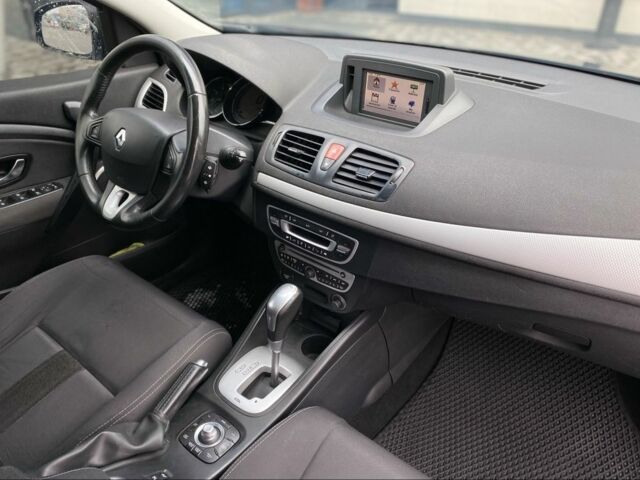 Синий Рено Меган, объемом двигателя 1.5 л и пробегом 356 тыс. км за 6750 $, фото 12 на Automoto.ua