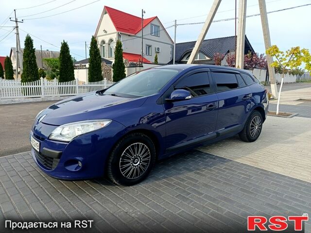 Синій Рено Меган, об'ємом двигуна 1.5 л та пробігом 258 тис. км за 6850 $, фото 1 на Automoto.ua