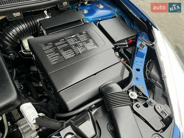 Синий Рено Меган, объемом двигателя 1.4 л и пробегом 238 тыс. км за 6999 $, фото 85 на Automoto.ua