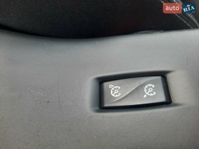 Синій Рено Меган, об'ємом двигуна 1.6 л та пробігом 178 тис. км за 7900 $, фото 46 на Automoto.ua