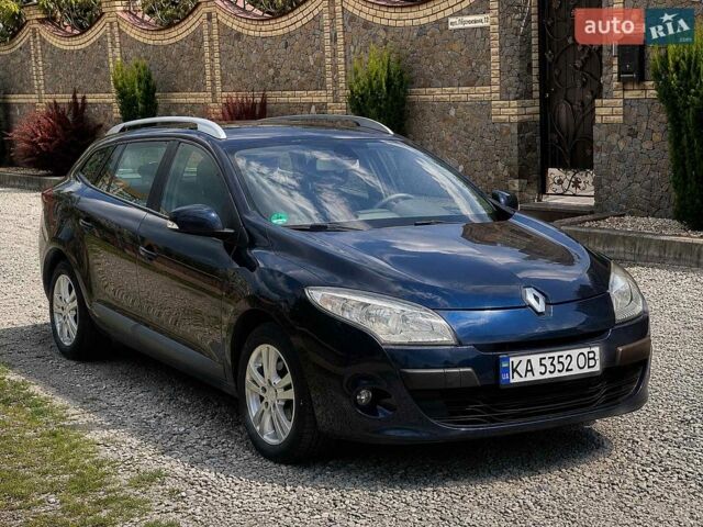 Синий Рено Меган, объемом двигателя 1.5 л и пробегом 300 тыс. км за 5800 $, фото 2 на Automoto.ua