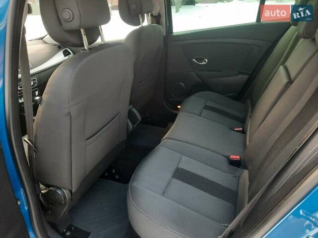Синій Рено Меган, об'ємом двигуна 1.6 л та пробігом 178 тис. км за 7900 $, фото 50 на Automoto.ua