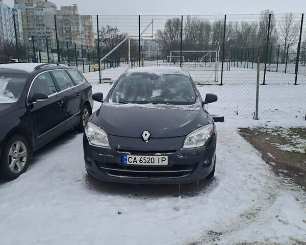 Синий Рено Меган, объемом двигателя 1.46 л и пробегом 264 тыс. км за 7500 $, фото 4 на Automoto.ua