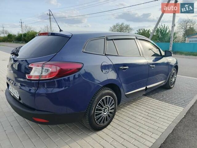 Синий Рено Меган, объемом двигателя 1.46 л и пробегом 258 тыс. км за 6800 $, фото 5 на Automoto.ua