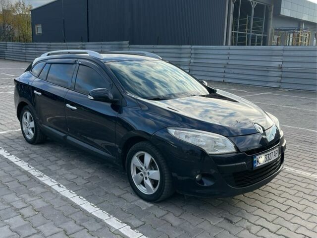 Синий Рено Меган, объемом двигателя 1.5 л и пробегом 250 тыс. км за 6300 $, фото 1 на Automoto.ua