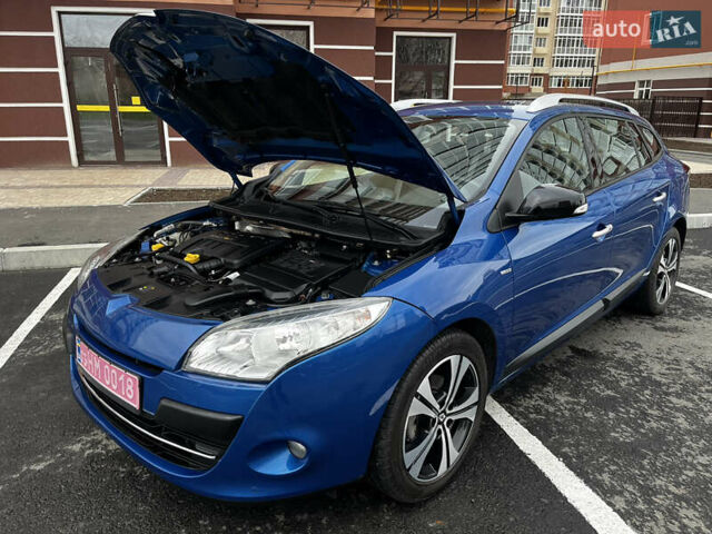 Синий Рено Меган, объемом двигателя 1.4 л и пробегом 238 тыс. км за 6999 $, фото 79 на Automoto.ua