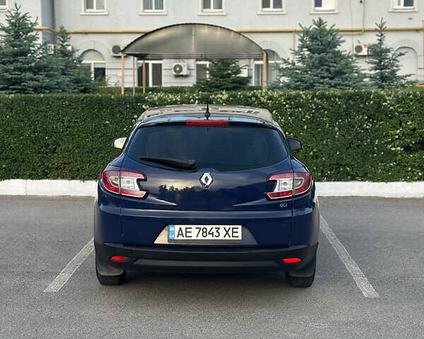 Рено Меган 2011 у Дніпро (Дніпропетровську) на Automoto.ua Синій Рено Меган, об'ємом двигуна 1.5 л та пробігом 231 тис. км за 7300 $, фото 5 на Automoto.ua