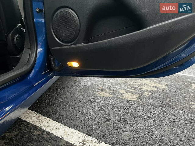 Синий Рено Меган, объемом двигателя 1.4 л и пробегом 238 тыс. км за 6999 $, фото 69 на Automoto.ua