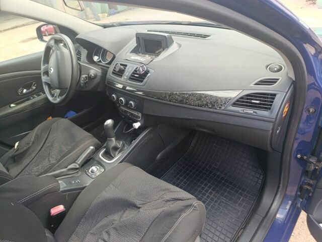 Синий Рено Меган, объемом двигателя 1.5 л и пробегом 256 тыс. км за 6800 $, фото 8 на Automoto.ua