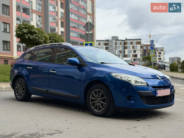 Синий Рено Меган, объемом двигателя 1.5 л и пробегом 252 тыс. км за 7800 $, фото 1 на Automoto.ua
