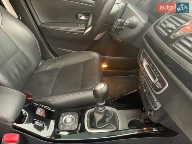 Синий Рено Меган, объемом двигателя 1.5 л и пробегом 290 тыс. км за 8850 $, фото 25 на Automoto.ua