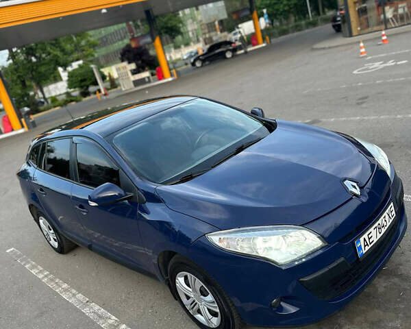 Рено Меган 2011 у Дніпро (Дніпропетровську) на Automoto.ua Синій Рено Меган, об'ємом двигуна 1.5 л та пробігом 231 тис. км за 7300 $, фото 15 на Automoto.ua