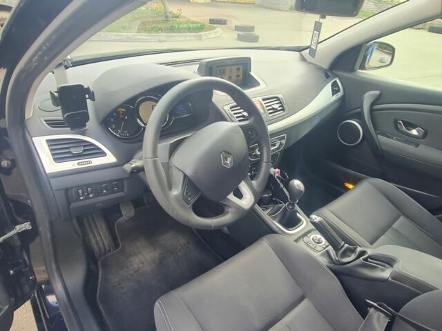 Синий Рено Меган, объемом двигателя 0 л и пробегом 264 тыс. км за 7300 $, фото 13 на Automoto.ua