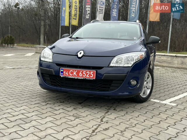 Синий Рено Меган, объемом двигателя 1.6 л и пробегом 150 тыс. км за 7200 $, фото 1 на Automoto.ua