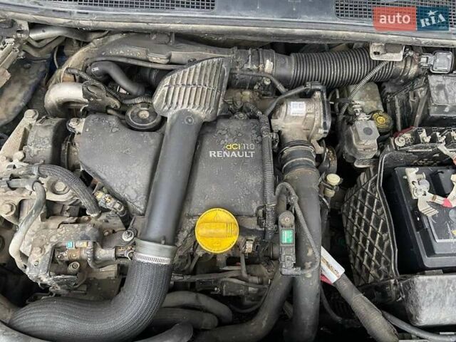 Синий Рено Меган, объемом двигателя 1.46 л и пробегом 248 тыс. км за 6000 $, фото 20 на Automoto.ua