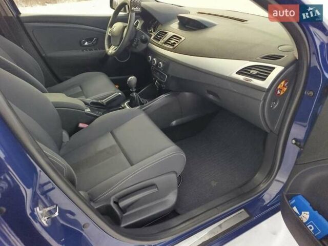 Синий Рено Меган, объемом двигателя 1.6 л и пробегом 218 тыс. км за 7700 $, фото 7 на Automoto.ua