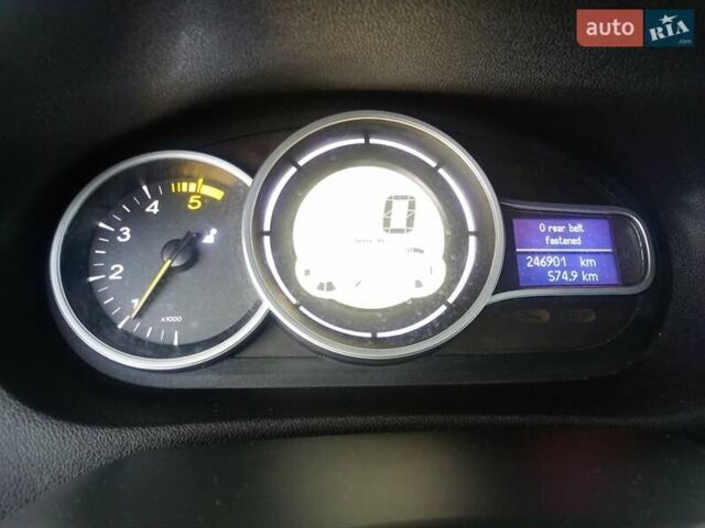 Синий Рено Меган, объемом двигателя 1.46 л и пробегом 250 тыс. км за 5800 $, фото 17 на Automoto.ua