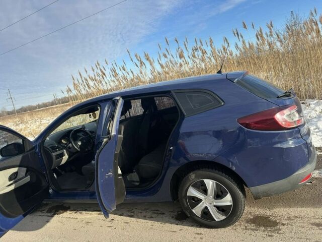 Синий Рено Меган, объемом двигателя 1.5 л и пробегом 260 тыс. км за 6600 $, фото 2 на Automoto.ua