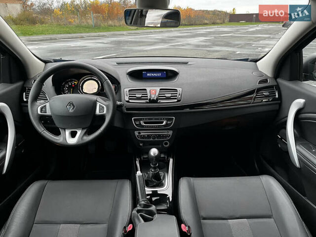 Синий Рено Меган, объемом двигателя 1.4 л и пробегом 238 тыс. км за 6999 $, фото 42 на Automoto.ua