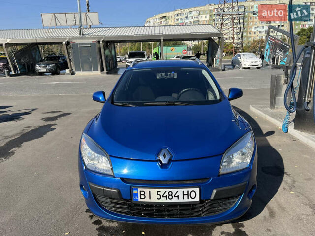 Синий Рено Меган, объемом двигателя 1.6 л и пробегом 218 тыс. км за 6800 $, фото 2 на Automoto.ua