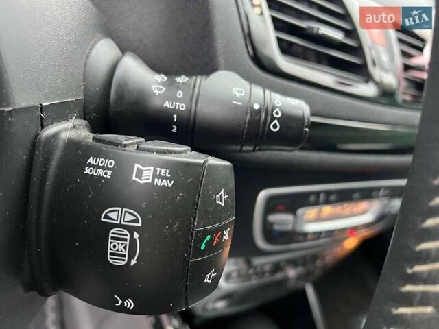 Синий Рено Меган, объемом двигателя 1.5 л и пробегом 232 тыс. км за 9190 $, фото 26 на Automoto.ua