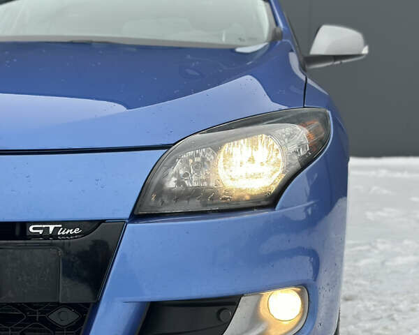 Синій Рено Меган, об'ємом двигуна 1.4 л та пробігом 204 тис. км за 7550 $, фото 2 на Automoto.ua