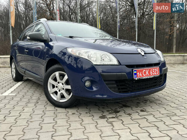 Синий Рено Меган, объемом двигателя 1.6 л и пробегом 150 тыс. км за 7200 $, фото 11 на Automoto.ua