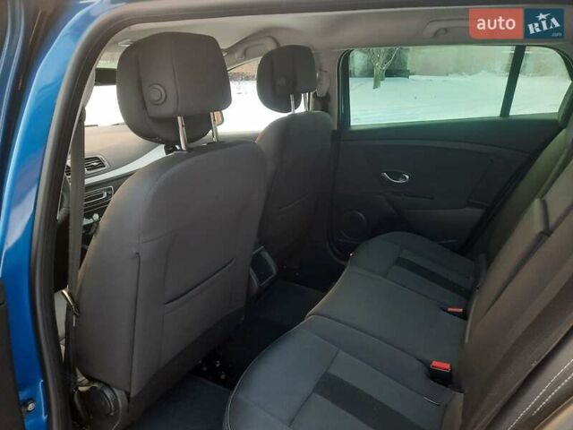 Синій Рено Меган, об'ємом двигуна 1.6 л та пробігом 178 тис. км за 7900 $, фото 52 на Automoto.ua