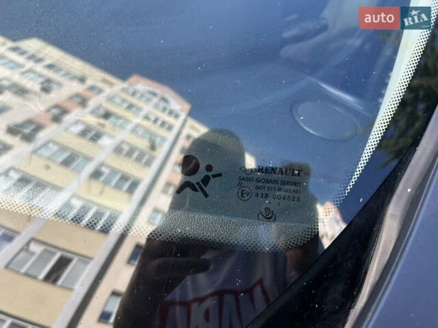 Синий Рено Меган, объемом двигателя 1.5 л и пробегом 270 тыс. км за 6799 $, фото 32 на Automoto.ua