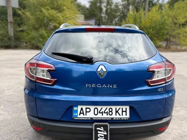 Синий Рено Меган, объемом двигателя 0 л и пробегом 250 тыс. км за 7531 $, фото 6 на Automoto.ua