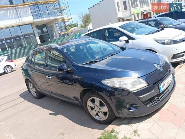 Синий Рено Меган, объемом двигателя 1.46 л и пробегом 247 тыс. км за 7149 $, фото 4 на Automoto.ua