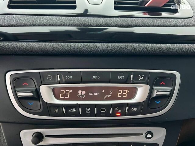 Синій Рено Меган, об'ємом двигуна 1.5 л та пробігом 232 тис. км за 9190 $, фото 30 на Automoto.ua