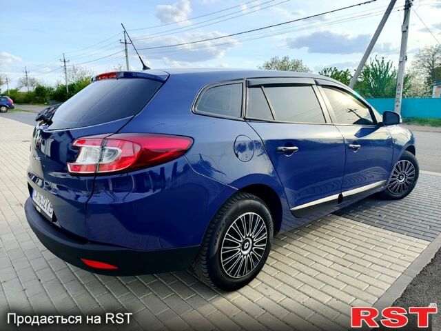 Синий Рено Меган, объемом двигателя 1.5 л и пробегом 258 тыс. км за 6850 $, фото 5 на Automoto.ua