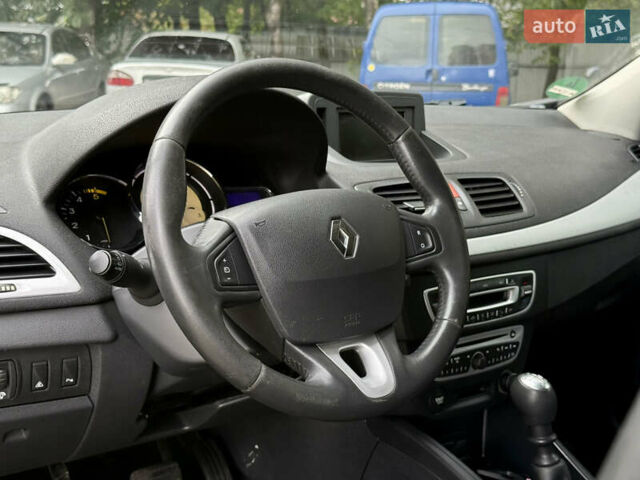 Синий Рено Меган, объемом двигателя 1.5 л и пробегом 252 тыс. км за 7800 $, фото 17 на Automoto.ua