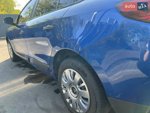 Синий Рено Меган, объемом двигателя 1.6 л и пробегом 218 тыс. км за 6800 $, фото 16 на Automoto.ua