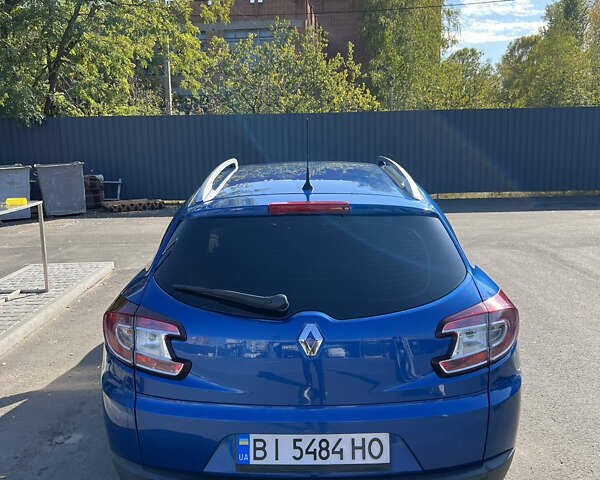Синий Рено Меган, объемом двигателя 1.6 л и пробегом 218 тыс. км за 6800 $, фото 4 на Automoto.ua