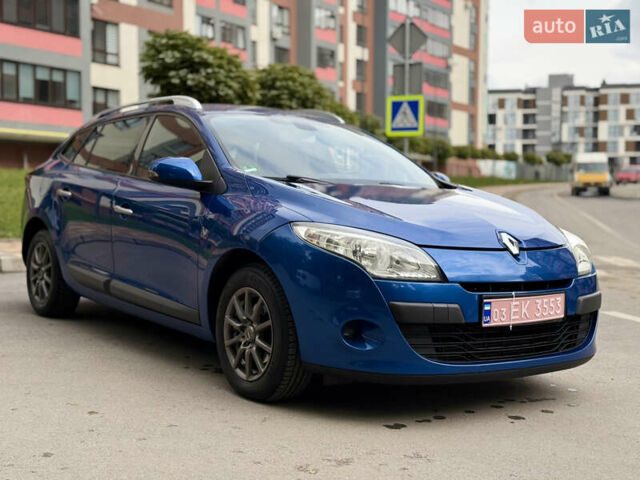 Синий Рено Меган, объемом двигателя 1.5 л и пробегом 252 тыс. км за 7800 $, фото 2 на Automoto.ua