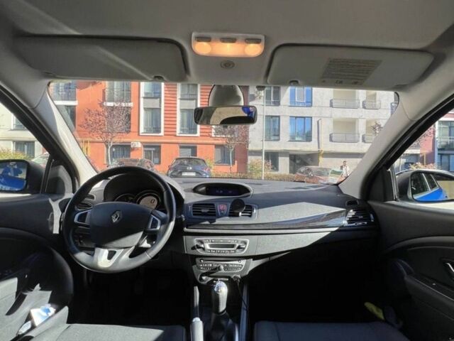 Синій Рено Меган, об'ємом двигуна 1.46 л та пробігом 0 тис. км за 80 $, фото 31 на Automoto.ua